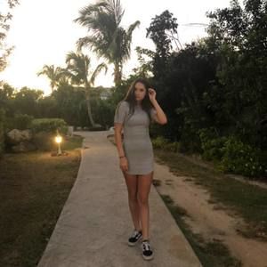 Meet your Posher, Audrey-anne